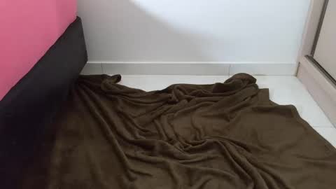 boys_dont_cryy online show from 12-13-25, 07:53