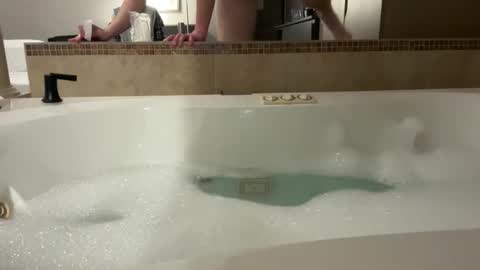 BoyToyBenny online show from 04-20-26, 07:22