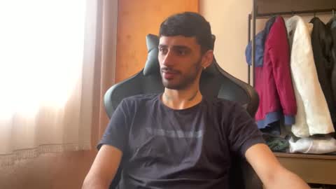 boyzinm2 online show from 10-02-25, 12:12