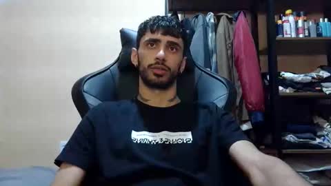 boyzinm2 online show from 04-26-26, 10:51