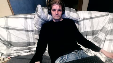Snapshot of bponie3 chatting on 06-25-26, 10:25 bponie3 online show from 06-25-26, 10:25