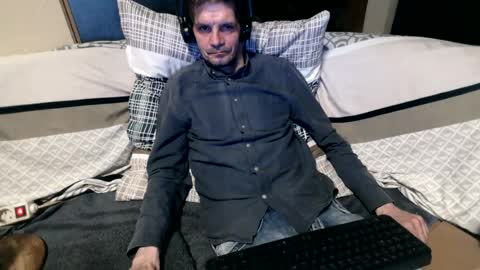 Snapshot of bponie3 chatting on 07-10-26, 11:07 bponie3 online show from 07-10-26, 11:07
