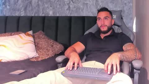 Snapshot of brad1_ chatting on 11-03-25, 10:10 instagramBrad mayers1twittermayersbrad online show from 11-03-25, 10:10