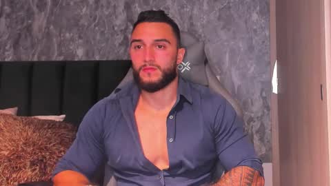 Snapshot of brad1_ chatting on 11-06-25, 10:32 instagramBrad mayers1twittermayersbrad online show from 11-06-25, 10:32