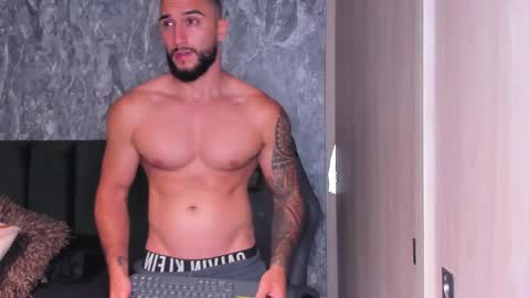 Snapshot of brad1_ chatting on 11-10-25, 02:32 instagramBrad mayers1twittermayersbrad online show from 11-10-25, 02:32