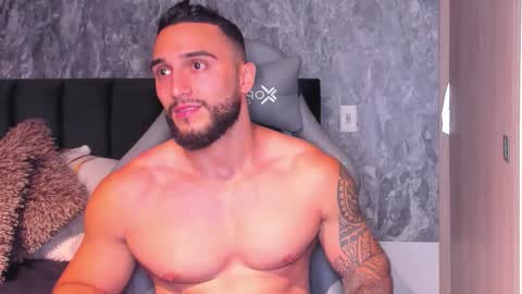 Snapshot of brad1_ chatting on 11-11-25, 01:27 instagramBrad mayers1twittermayersbrad online show from 11-11-25, 01:27