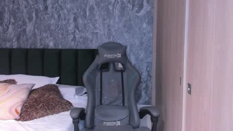 Snapshot of brad1_ chatting on 11-25-25, 01:27 instagramBrad mayers1twittermayersbrad online show from 11-25-25, 01:27