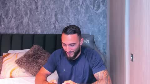 Snapshot of brad1_ chatting on 11-26-25, 01:06 instagramBrad mayers1twittermayersbrad online show from 11-26-25, 01:06