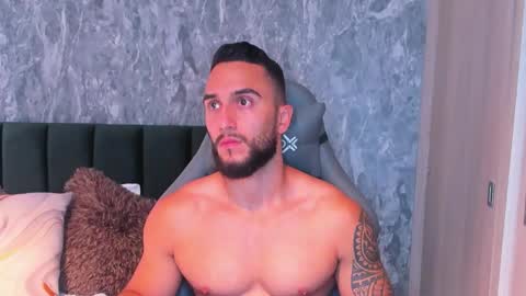 Snapshot of brad1_ chatting on 12-02-25, 02:45 instagramBrad mayers1twittermayersbrad online show from 12-02-25, 02:45