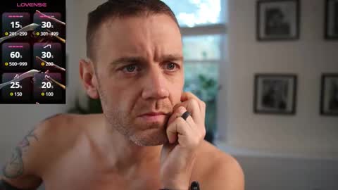 Snapshot of bradbronton chatting on 12-21-25, 12:56 BradBronton online show from 12-21-25, 12:56