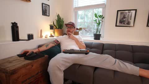 Snapshot of bradbronton chatting on 01-17-26, 01:16 BradBronton online show from 01-17-26, 01:16