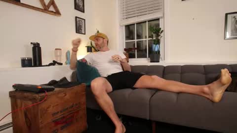 Snapshot of bradbronton chatting on 01-19-26, 10:52 BradBronton online show from 01-19-26, 10:52