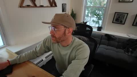 Snapshot of bradbronton chatting on 03-03-26, 08:59 BradBronton online show from 03-03-26, 08:59