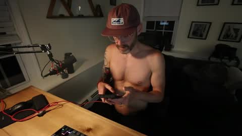 BradBronton online show from 05-08-26, 01:00
