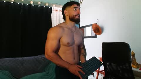 Bradley Martinez online show from 01-30-25, 05:28