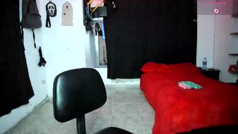 Snapshot of bradley_strong_ chatting on 07-09-26, 02:37 Bradley Strong online show from 07-09-26, 02:37