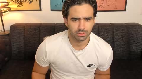 bradleymartin7 online show from 05-25-26, 11:49