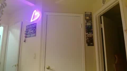 Snapshot of braindeadbetty chatting on 07-02-26, 07:14 i am a naughty jedi knight online show from 07-02-26, 07:14