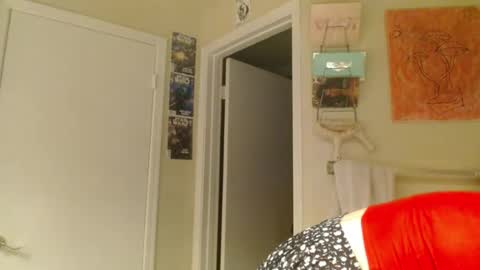 Snapshot of braindeadbetty chatting on 07-10-26, 03:44 i am a naughty jedi knight online show from 07-10-26, 03:44