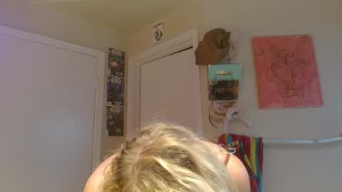 Snapshot of braindeadbetty chatting on 07-17-26, 02:07 i am a naughty jedi knight online show from 07-17-26, 02:07