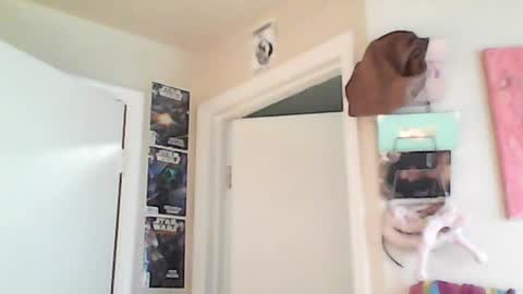 Snapshot of braindeadbetty chatting on 07-17-26, 02:24 i am a naughty jedi knight online show from 07-17-26, 02:24