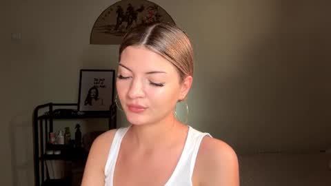 Snapshot of brandielamarra chatting on 08-07-26, 07:43 Adele online show from 08-07-26, 07:43