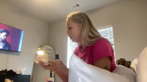 Skyyybanks online show from 04-18-26, 07:51