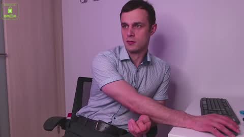 Snapshot of brandonnorriss chatting on 12-11-24, 08:39 BRANDON online show from 12-11-24, 08:39