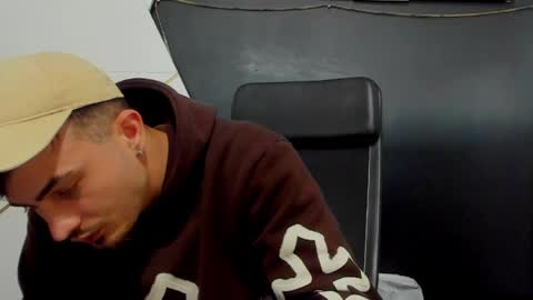 Snapshot of brandontatex chatting on 05-03-26, 08:09 BrandonTateX online show from 05-03-26, 08:09