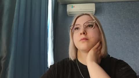 Belle  online show from 03-27-26, 08:09