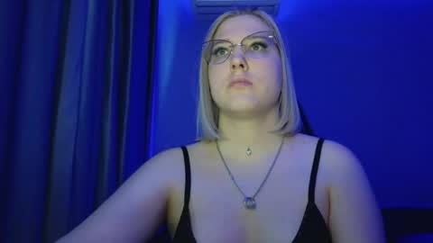 Belle  online show from 04-23-26, 12:29