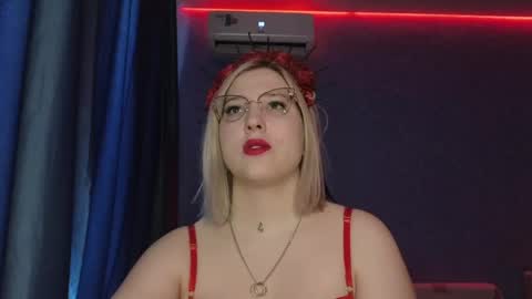 Snapshot of brandy__stars chatting on 05-17-26, 11:28 Belle online show from 05-17-26, 11:28