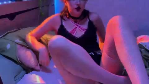 Snapshot of brandy_queen chatting on 07-05-26, 12:50 Aurorabut ur dad just calls me Rory online show from 07-05-26, 12:50