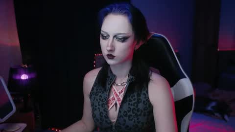 Snapshot of brandy_queen chatting on 07-23-26, 04:27 Aurorabut ur dad just calls me Rory online show from 07-23-26, 04:27