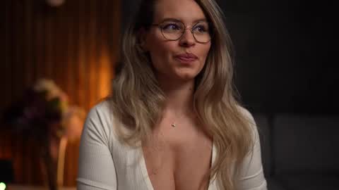 Alex online show from 03-03-25, 04:25