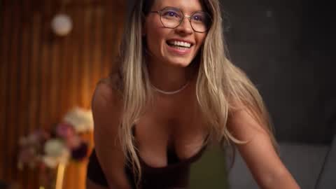 Alex online show from 10-09-25, 04:10