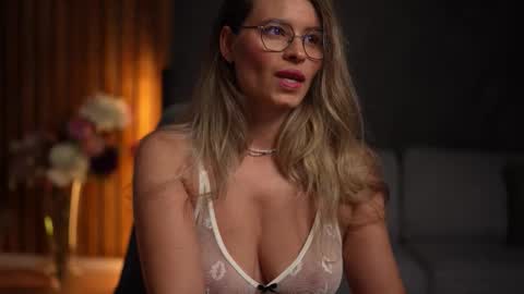 Alex online show from 10-13-25, 04:12