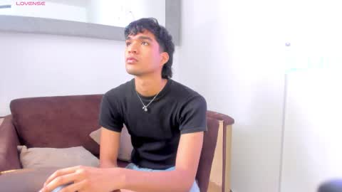 Snapshot of branmonter_xxx_big chatting on 02-04-26, 03:23 branmonter_xxx_big online show from 02-04-26, 03:23