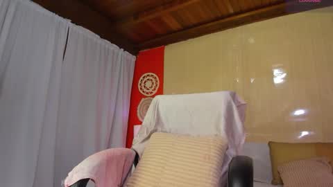 Yasmin online show from 04-19-26, 12:54