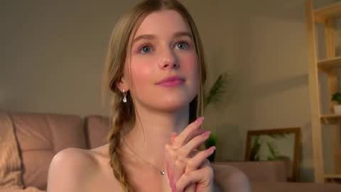 Snapshot of brave_journey chatting on 03-06-25, 11:09 Eli online show from 03-06-25, 11:09