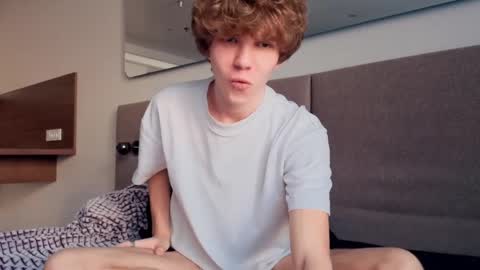 Snapshot of braxiboy chatting on 05-03-26, 03:40 Brax online show from 05-03-26, 03:40