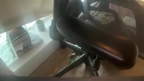 Snapshot of breakdownguitar chatting on 03-26-26, 06:19 breakdownguitar online show from 03-26-26, 06:19