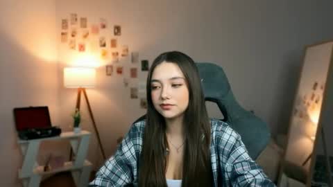 Snapshot of breakfastwithflowers chatting on 03-18-26, 07:50 Rachel online show from 03-18-26, 07:50