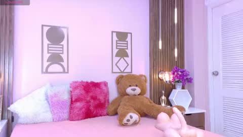 Bree  online show from 03-06-26, 12:56