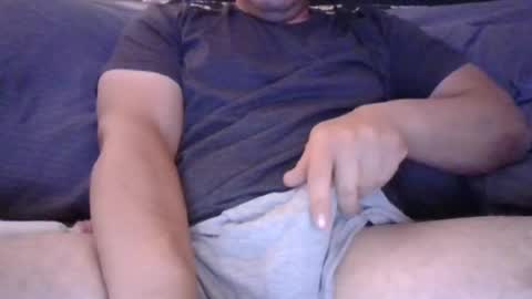 Snapshot of breed_u_ chatting on 07-16-26, 12:11 breed_u_ online show from 07-16-26, 12:11