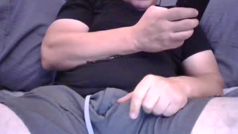 Snapshot of breed_u_ chatting on 07-17-26, 06:53 breed_u_ online show from 07-17-26, 06:53