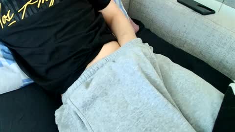 Snapshot of breezydicks chatting on 01-14-26, 09:04 breezydicks online show from 01-14-26, 09:04