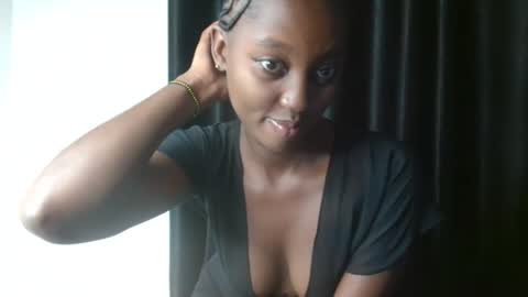 breelia online show from 04-25-26, 02:47