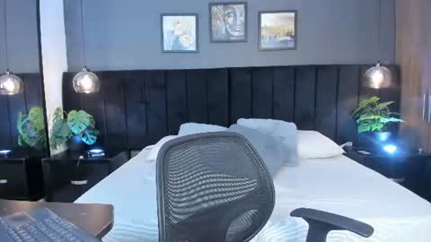   online show from 07-22-26, 03:31