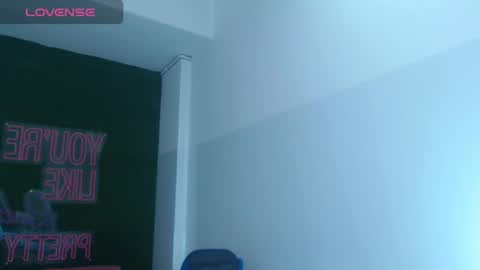 Snapshot of brenda_a_ chatting on 02-27-25, 10:48 Brendi online show from 02-27-25, 10:48